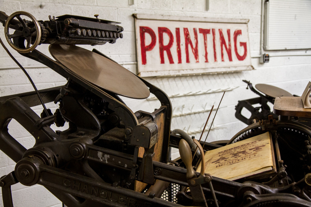 A photo of a clamshell Chandler Price Press at the Hamilton Type Museum