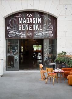 Magasin General Sign